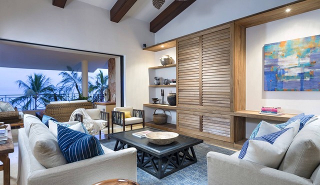 Amazing Beachfront Penthouse, Premier Golf, BeachClub Access Fees Waived + Yacht in Punta de Mita