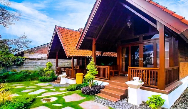 Andung Andung Villa and Resto