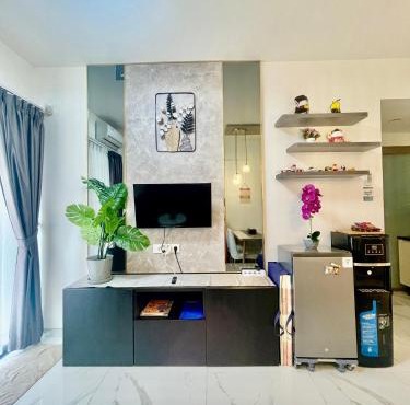 Apartment Sky House BSD - Family 2 BR Near Aeon Mall ICE BSD in Samporo