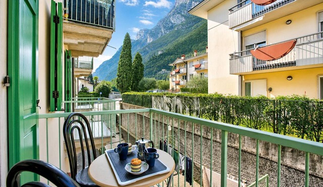 Ardaro 1 - Riva del Garda Apartment with 2 Balconies, Riva del Garda, Italy in Riva del Garda