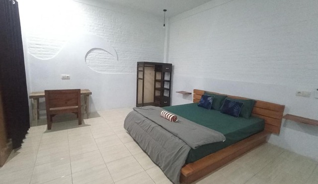 Ayolah Surf camp surf stay in Jembrana