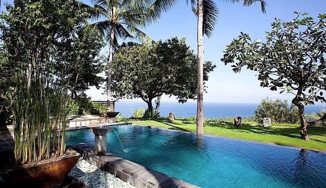 Batulayar Villa - Ocean and Sunset Views