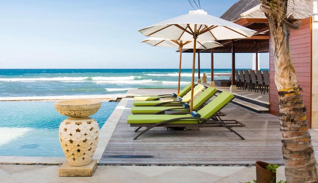 Bayu Gita Beachfront Villa