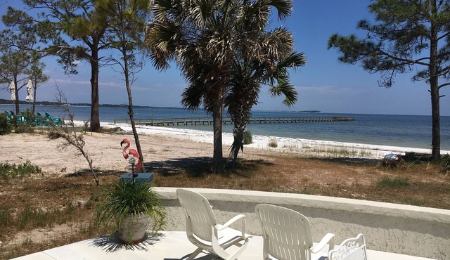 Beach Front Home! Sleeps 12- 2 Separate Living Areas. in St. Teresa
