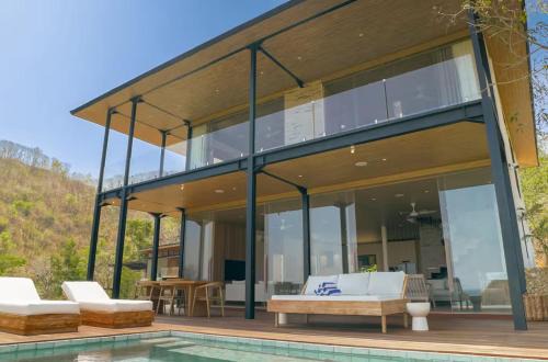 Belvedere - Dreams do come true - 4 Beds, Sea views in Kuta Lombok