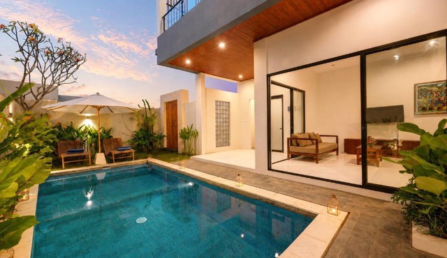 BrandNew Beachside Modern Villa D, 3 Bedrooms for 8 Guests in Sanur