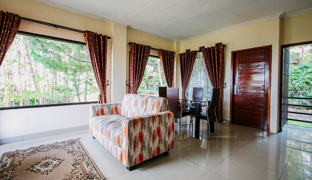 Bukit Alamanda Resort & Resto