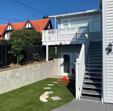 Central, secure and upmarket Auckland in Auckland