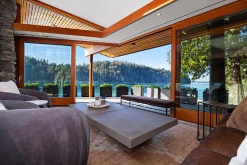 Chuckanut Point Villa 2 Bedroom in Bellingham
