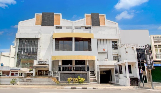 Collection O Simpang Lima Near Simpang Lima Semarang Formerly Hotel Eben Haezer in Semarang