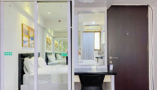 Comfortable Stay Studio At Kebagusan City Apartment