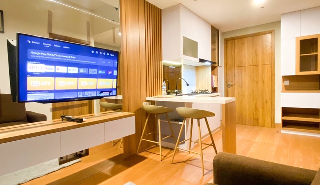 Comfy and Modern Look 1BR LRT City Jatibening Apartment
