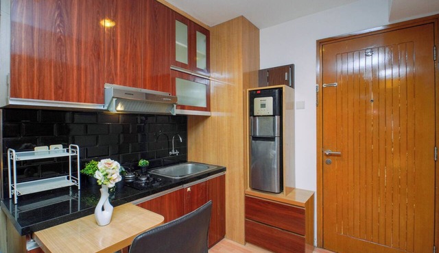 Cozy Living 2Br Apartment At Cinere Bellevue Suites in Depok