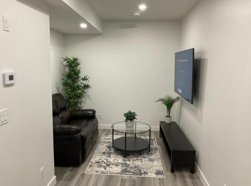 Cozy newly built 1 bedroom suite in Calgary