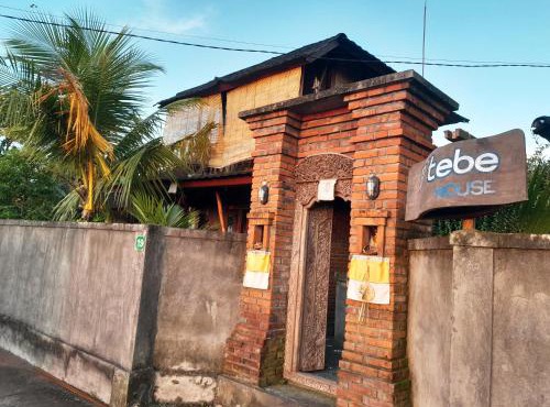 D'Tebe House Kelating