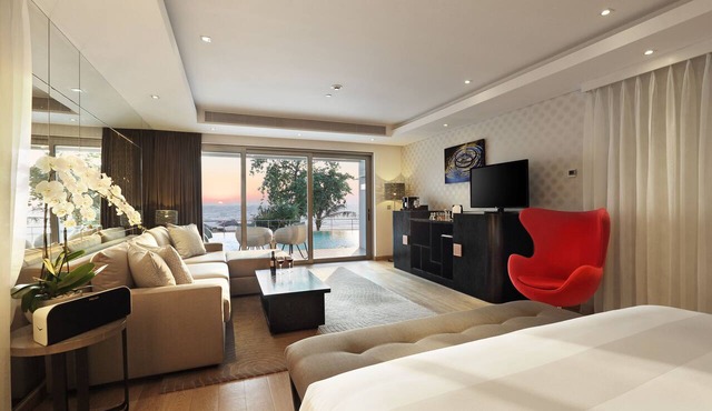 Double-Six Luxury Hotel in Seminyak