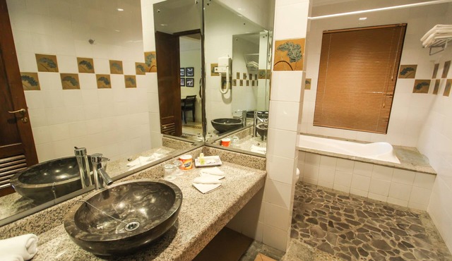 Duta Garden Boutique Villa