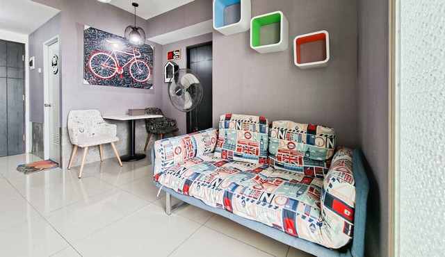 Elegant Noir 2Br At Apartment Baileys in Tangerang