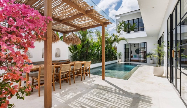 Family Nest 5BR Villa with private pool