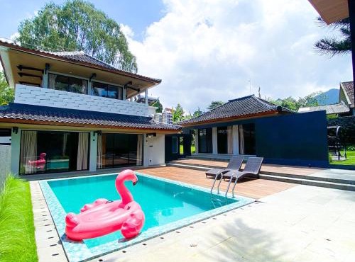 Family retreat 6 bedroom villa - Fulton Bottega in Kaliurang