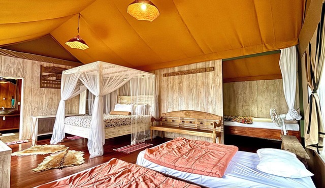 Family Tent for 2 Adult + 3 Children, Jatiluwih, Rainforest and Mountain View in Kabupaten Tabanan