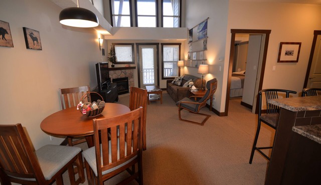 Fantastic Fernie Flat ! Central Location & Amenities in Fernie