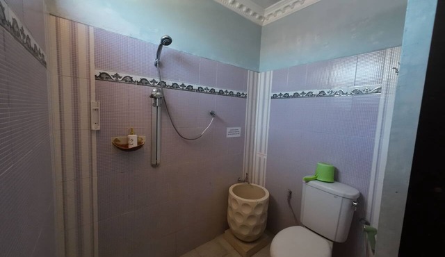 FATHIN HOTEL BAWEAN SYARIAH
