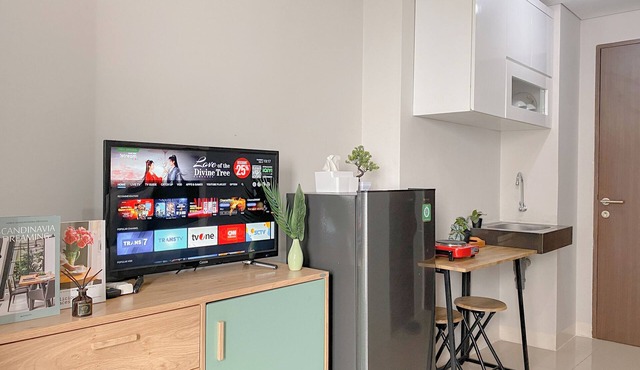 Great Deal And Homey Studio Apartment At Transpark Juanda Bekasi Timur