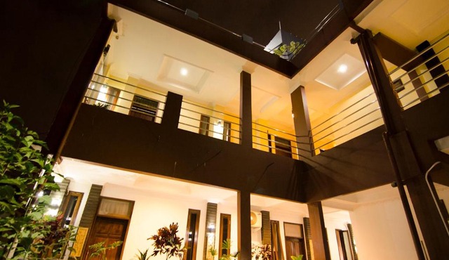 Guest House Salon Fora Gegerkalong Setiabudhi Bandung in Bandung