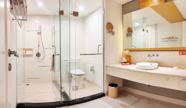 HARRIS Suites FX Sudirman Jakarta