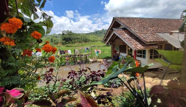 Hotel O Desa Wisata TarajuNearGunung Panggung in Indularang