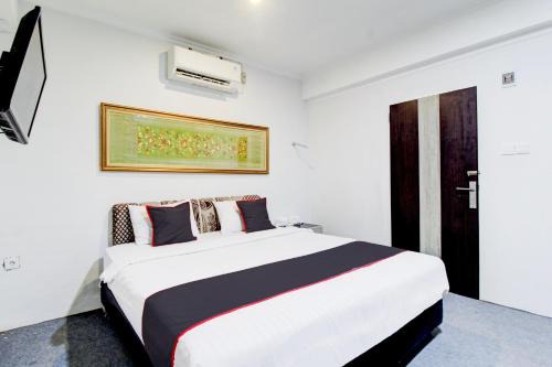 Hotel O Jalan Jenderal Sudirman Near Imam Bonjol Square Formerly Nelvi Guest House in Padang