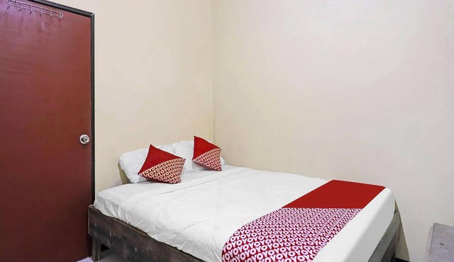 Hotel O Kartika Guest House SyariahNearPantai Stres