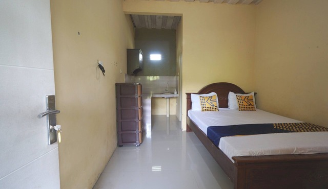 Hotel O Kencana Homestay Syariah Near Masjid AL-BAROKAH Kanyuran