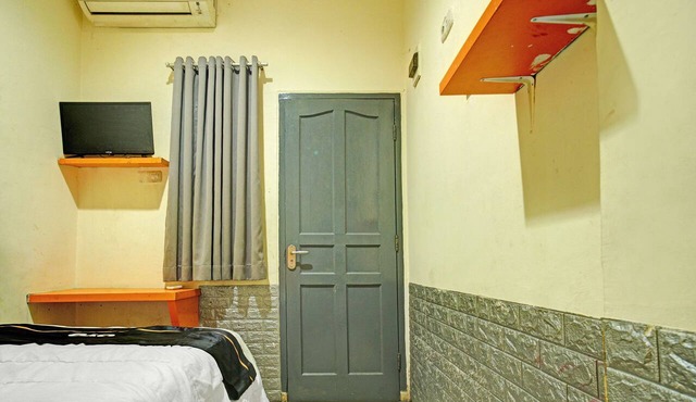 Hotel O near Taman Wisata Alam Punti Kay in Palembang