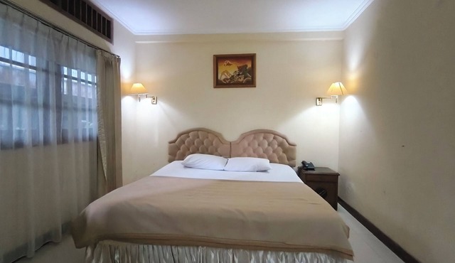Hotel O near Tawangmangu Wonder Park for