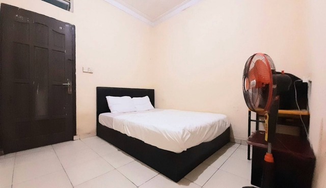 Hotel O Pondok Anie SyariahNearJembatan Siak in Pekanbaru