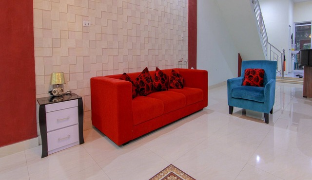 Hotel O Ratu Residence in Medan