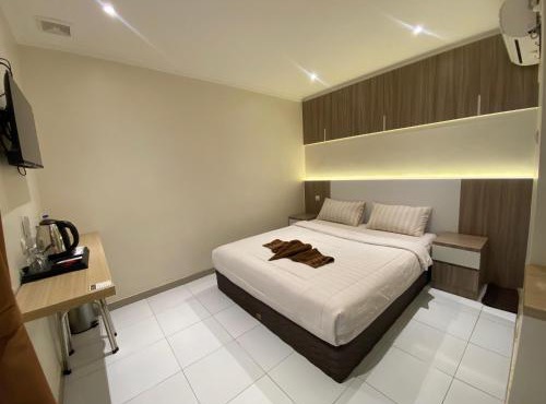 Hotel Paris Santika