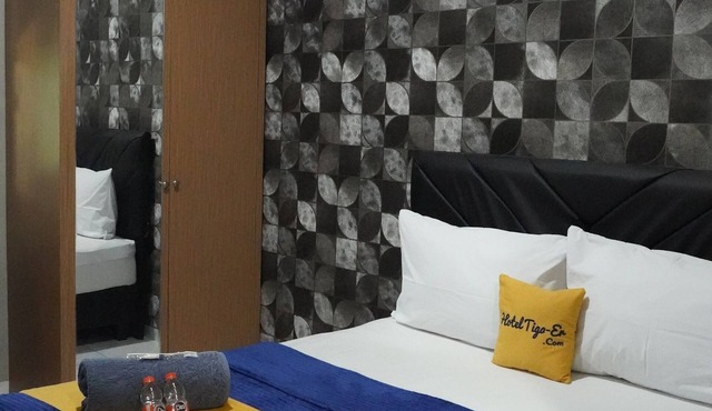 Hotel Tiga-Er Syariah Karawang in Karawang