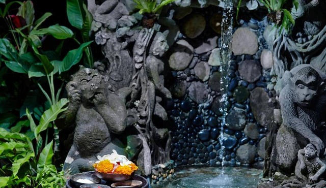 Hotel Tjampuhan Spa in Ubud
