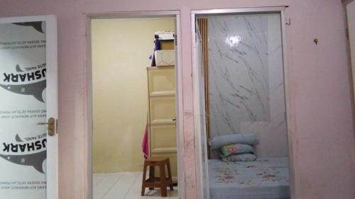 Iqbal's properti