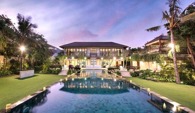 Karang Saujana in Kutuh