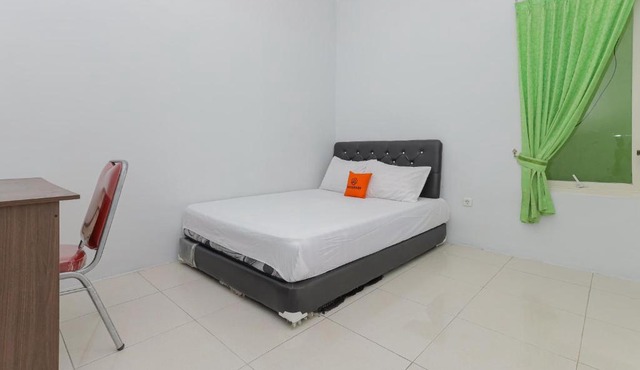 KoolKost Syariah near Alun Alun Sidoarjo in Sidoarjo