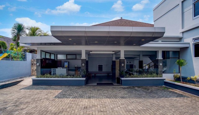 Kuraya Elegant Twin Room in Lampung