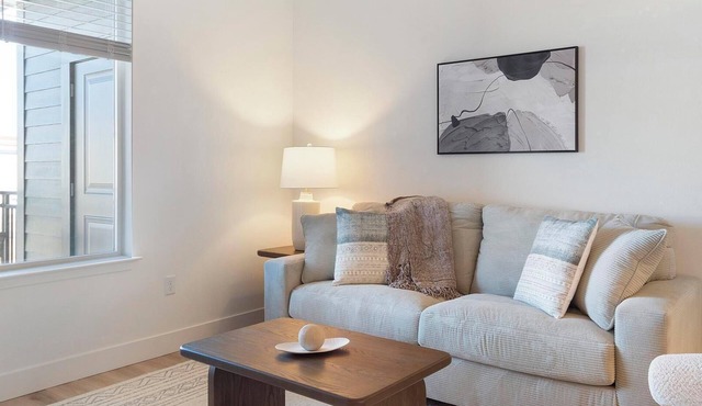Landing | Spectacular 1BD, Clubhouse, Gym in Longmont