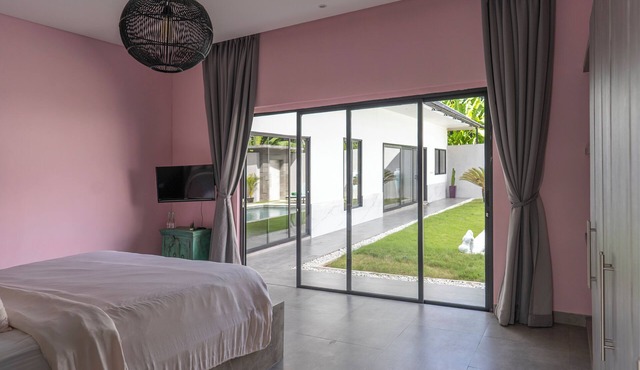 Lotus - 3-Bedroom Villa in Denpasar