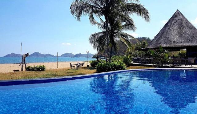 Luwansa Beach Hotel