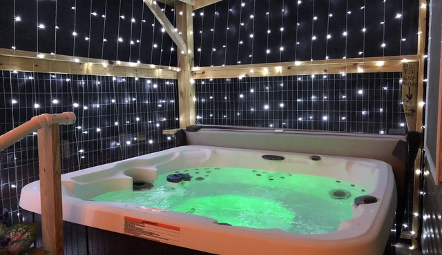 Luxury Jim Thorpe Retreat - Theater, Game Room, Hot Tub & Summer Adventure in Jim Thorpe