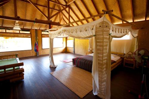 Malole Surf House in Rote Island
